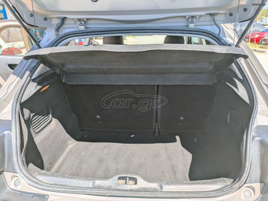 CITROEN C4 CACTUS 1.2 PURETECH FEEL 08/2019 — φωτογραφία 15 από 19