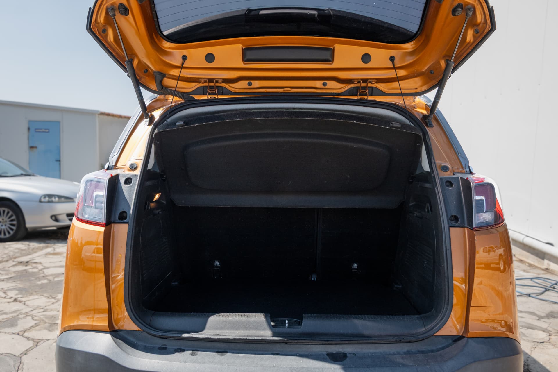 Opel Crossland X 1.5 CDTI Innovation 05/2019 — φωτογραφία 18 από 19
