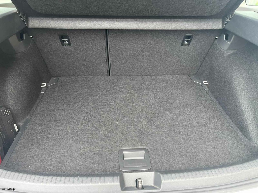 Volkswagen Taigo 1.0 TSI 08/2024 — φωτογραφία 9 από 17