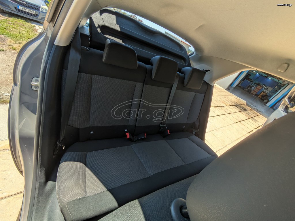 CITROEN C4 CACTUS 1.2 PURETECH FEEL 08/2019 — φωτογραφία 17 από 19
