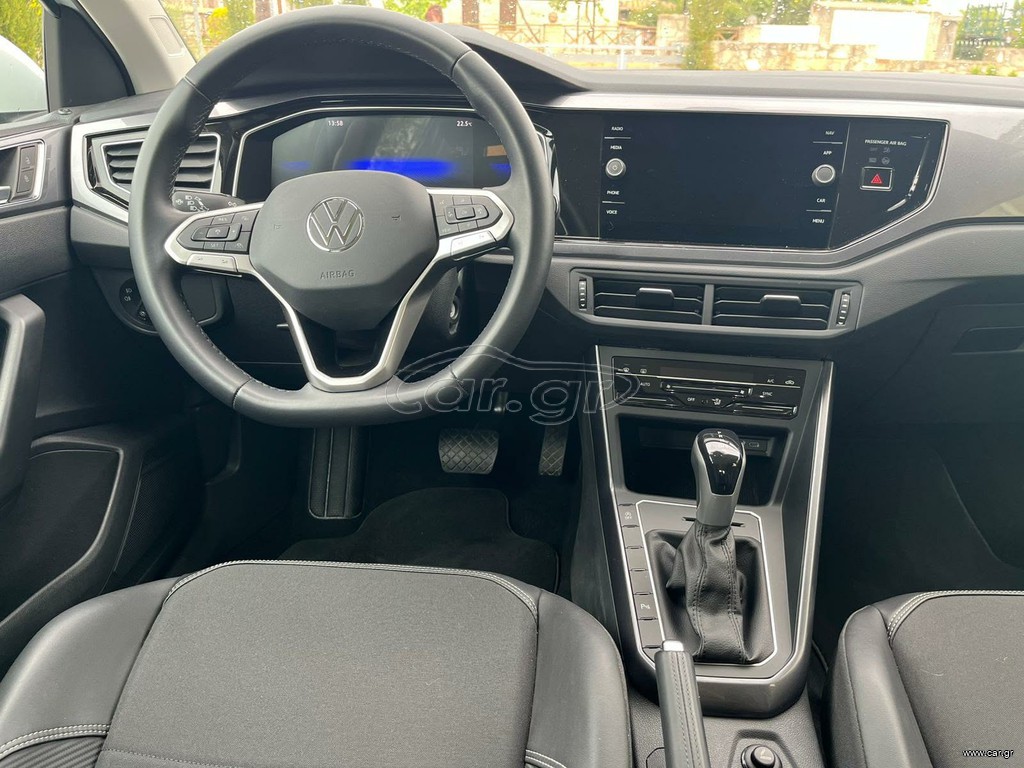 Volkswagen Taigo 1.0 TSI 08/2024 — φωτογραφία 12 από 17