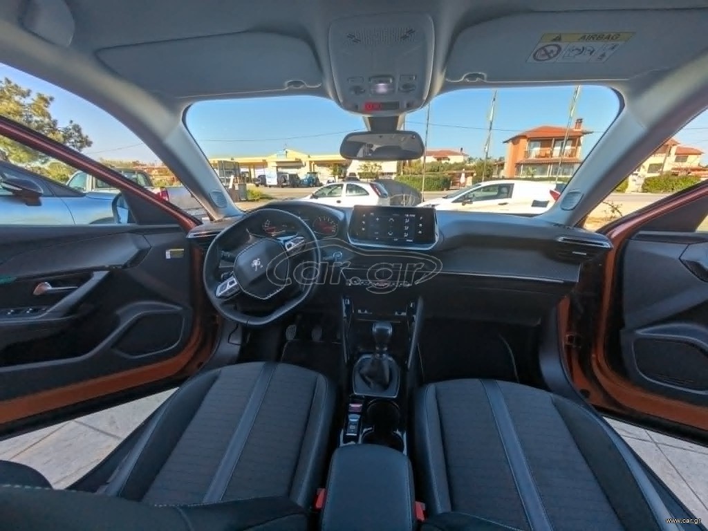 Peugeot 2008 1.2 PureTech Allure 2021 — φωτογραφία 9 από 14
