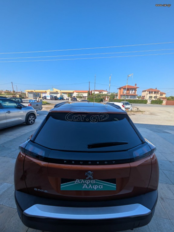 Peugeot 2008 1.2 PureTech Allure 2021 — φωτογραφία 5 από 14