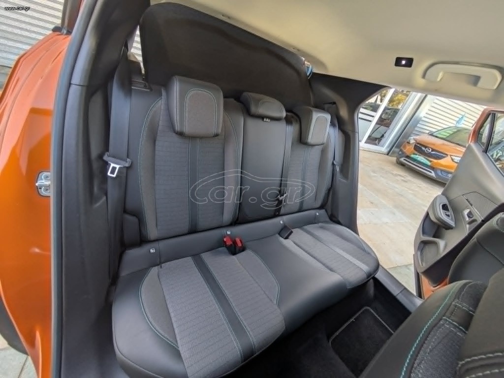 Peugeot 2008 1.2 PureTech Allure 2021 — φωτογραφία 8 από 14
