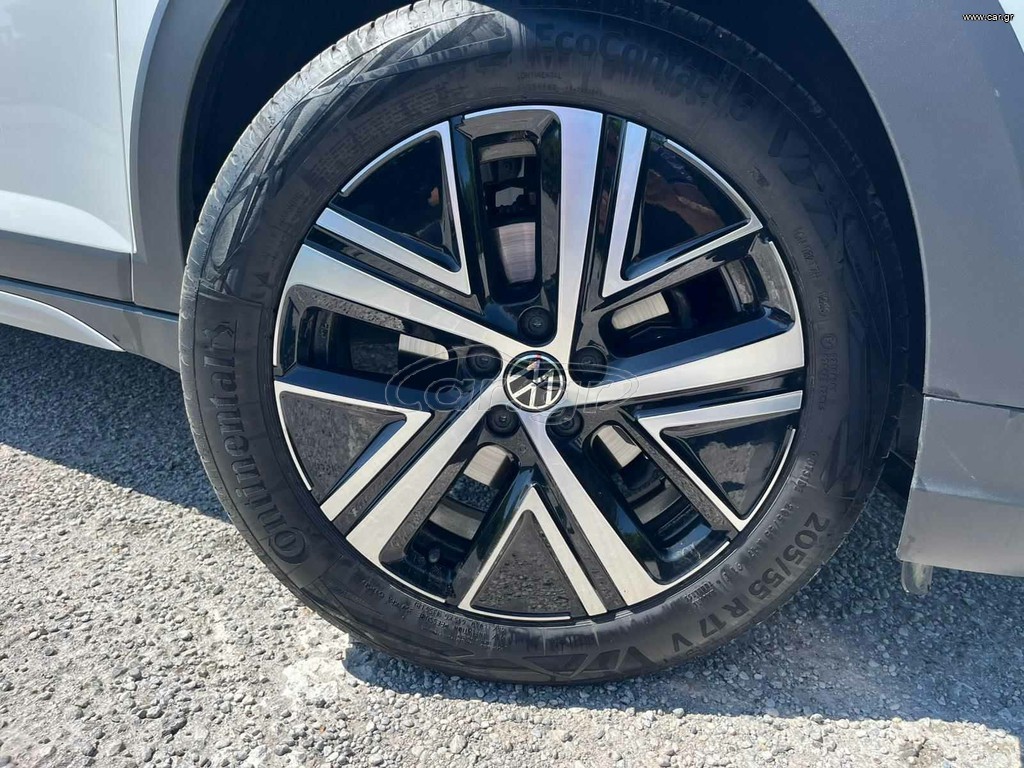 Volkswagen Taigo 1.0 TSI 08/2024 — φωτογραφία 10 από 17